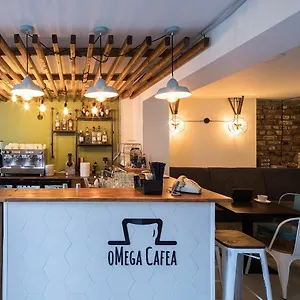 Omega House 2* Bucarest